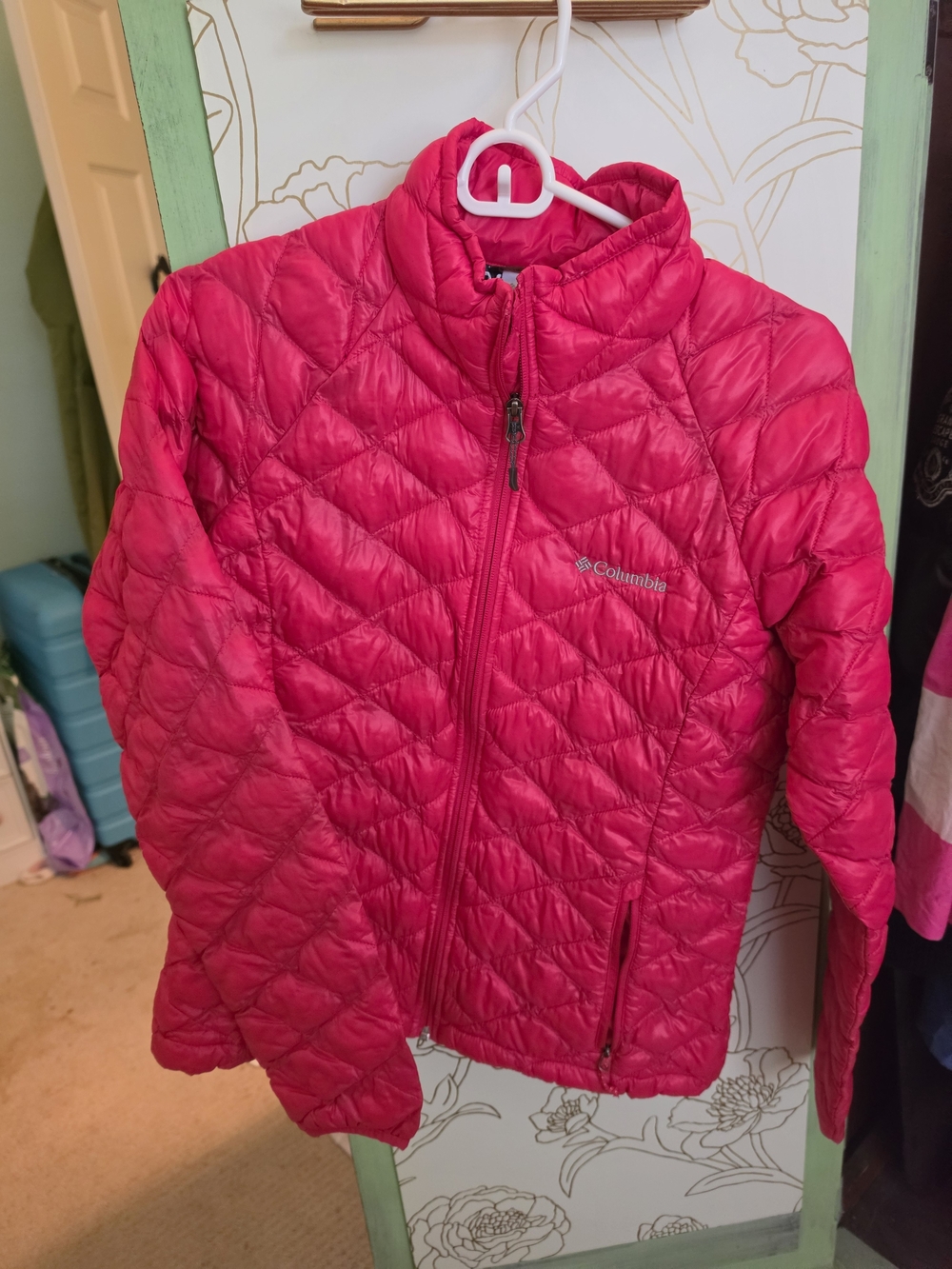 Columbia Women's Ski Puffer Jacket in Bright Pink